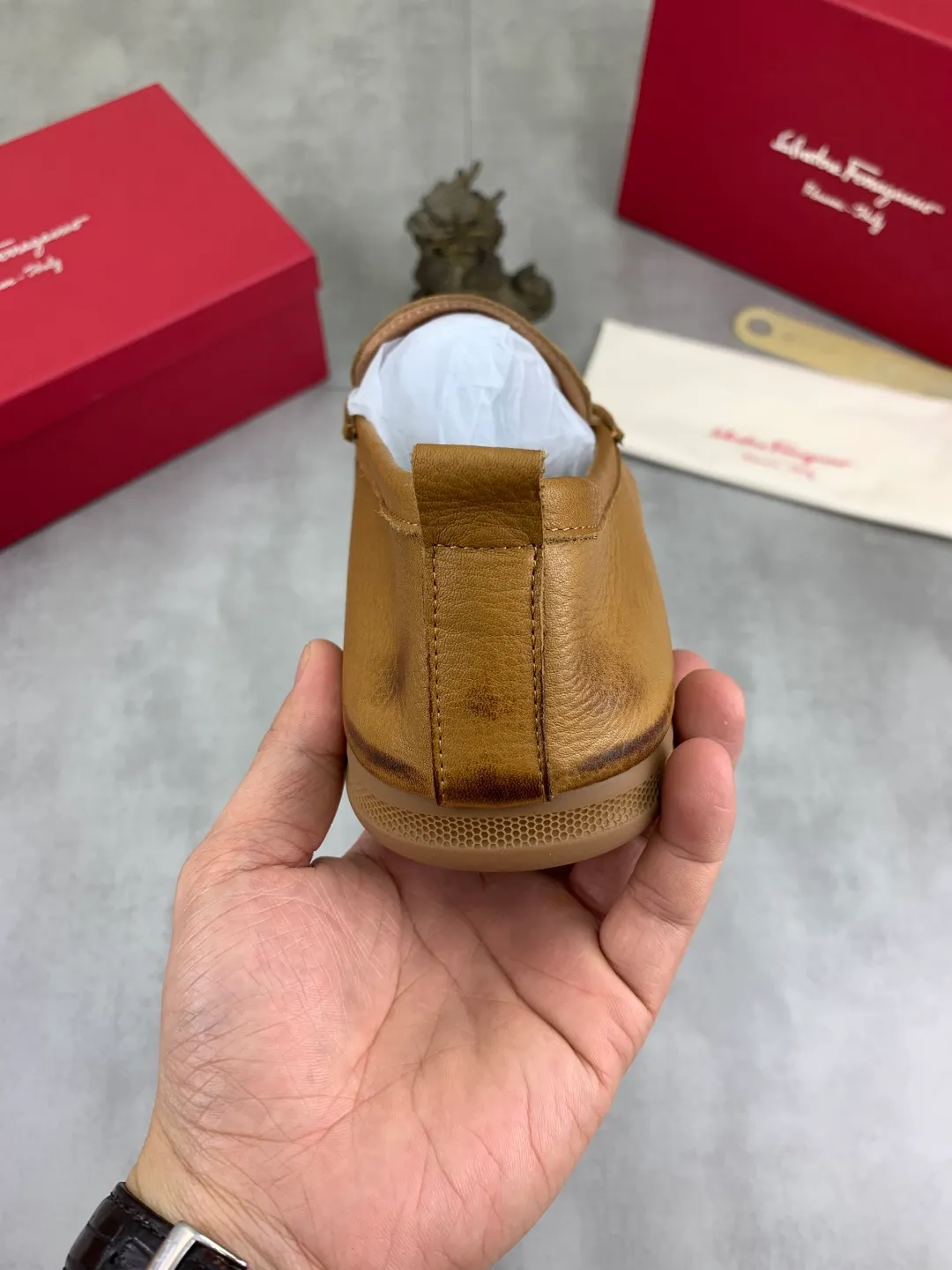 Men's shoes 💰P480 New model [Ferragamo/Ferragamo] Latest model Original imported calfskin, imported pigskin lining + original luxury metal buckle + original rubber outsole Soft and comfortable Size number: 38-44